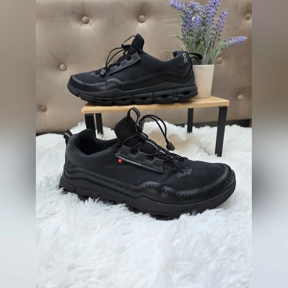On Running Cloudswift‎ 3 Black Sneakers Men's Size 10.5 Swiss Engineering